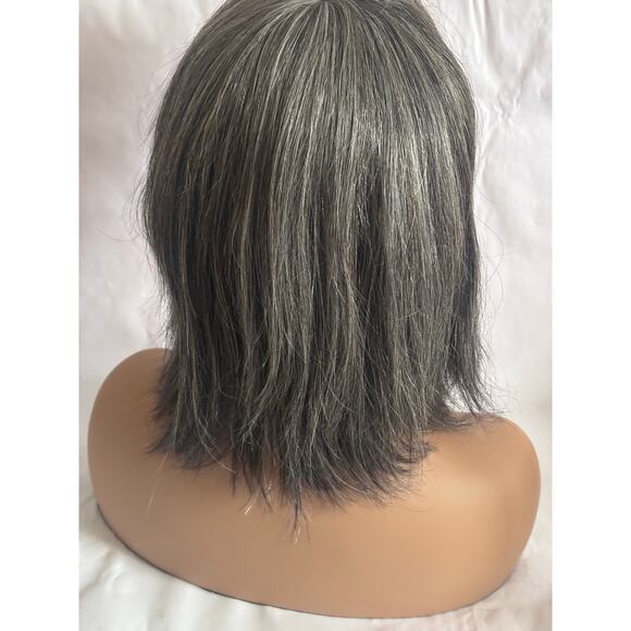 Fab and Fly HH-Deria Wig Color Gray 280/34/44 classic Bob with Bangs Human hair - Picture 3 of 8